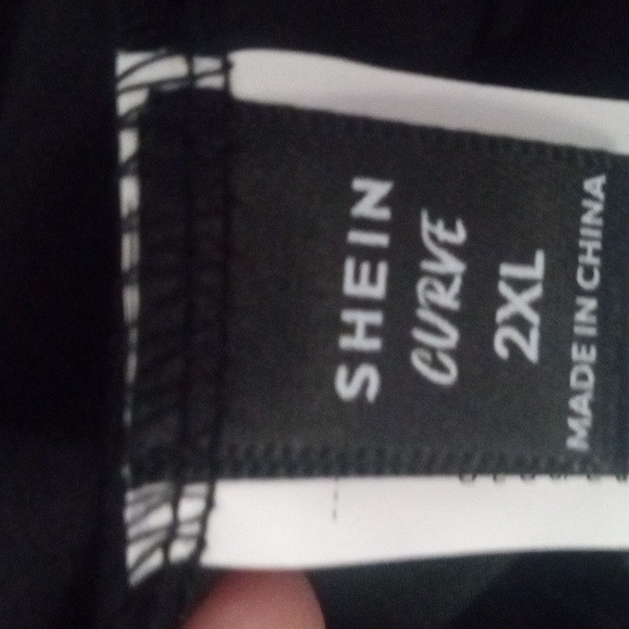 Shein Curve Black Soft Faux Leather front Cross over  dress 2XL See Photos. - Picture 4 of 6
